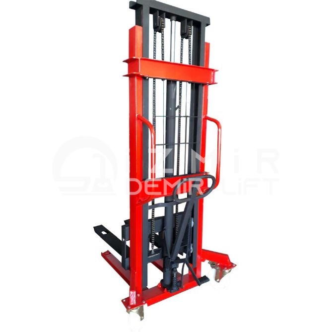 Tips to Improve Work Efficiency in Manual Stackers